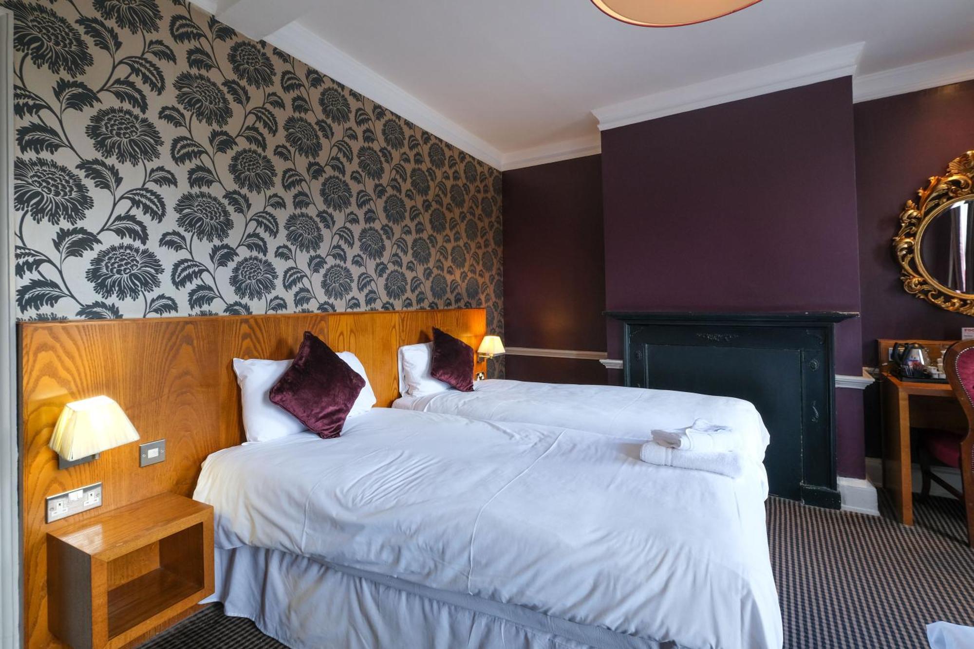 The Unicorn Wetherspoon Отель 2*
