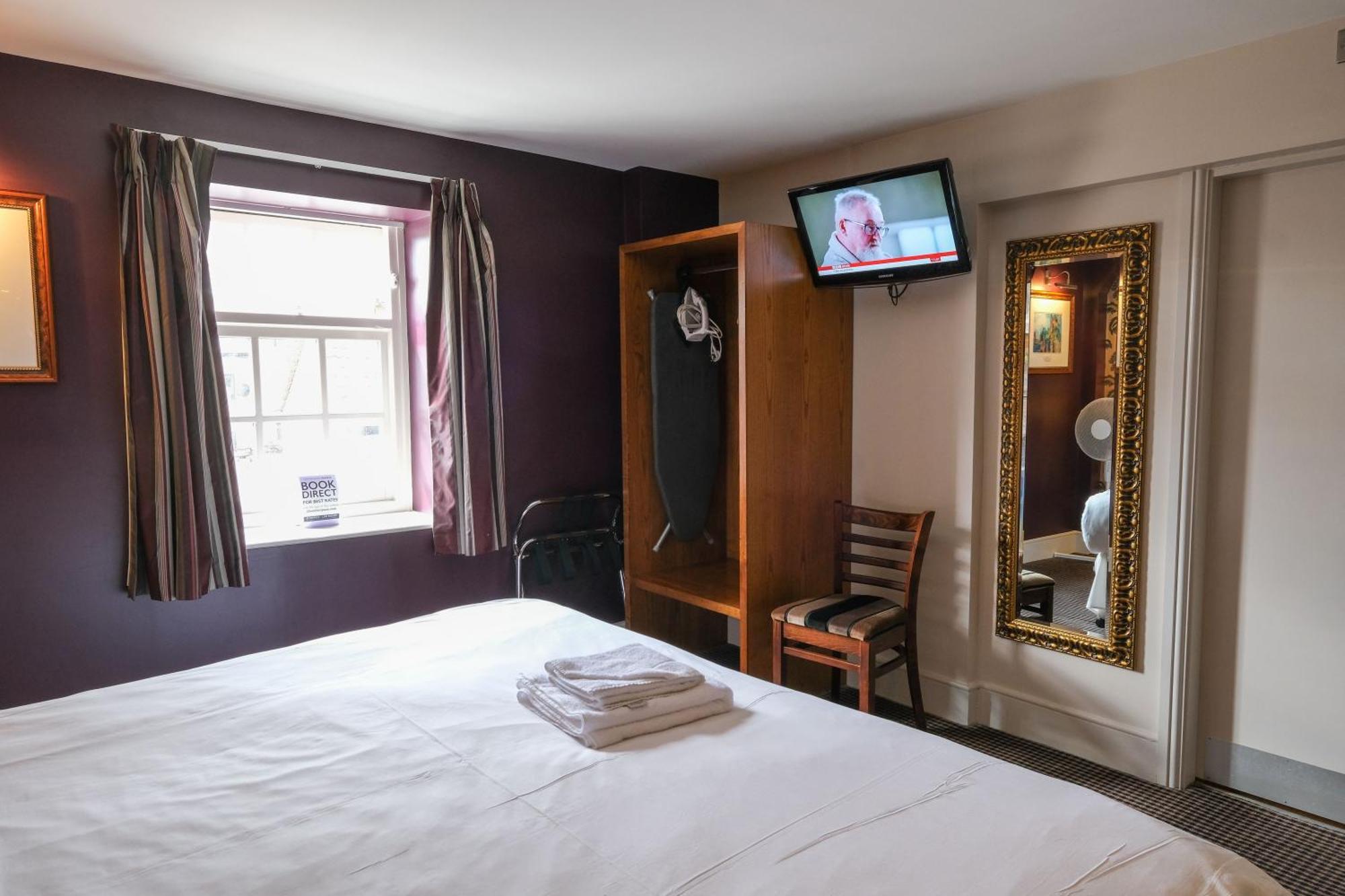 The Unicorn Wetherspoon Отель Рипон