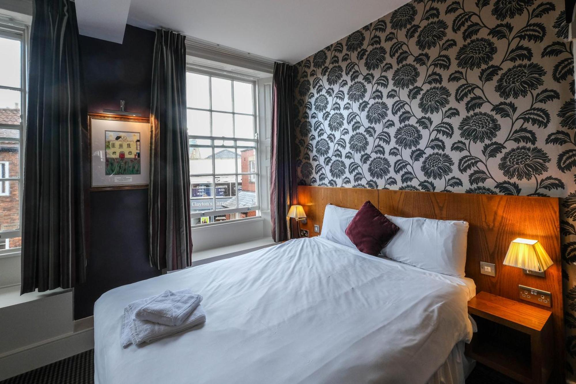 The Unicorn Wetherspoon Hotel